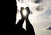 两个双眼皮的父母会生出单眼皮吗,两个双眼皮的父母会生出单眼皮吗视频